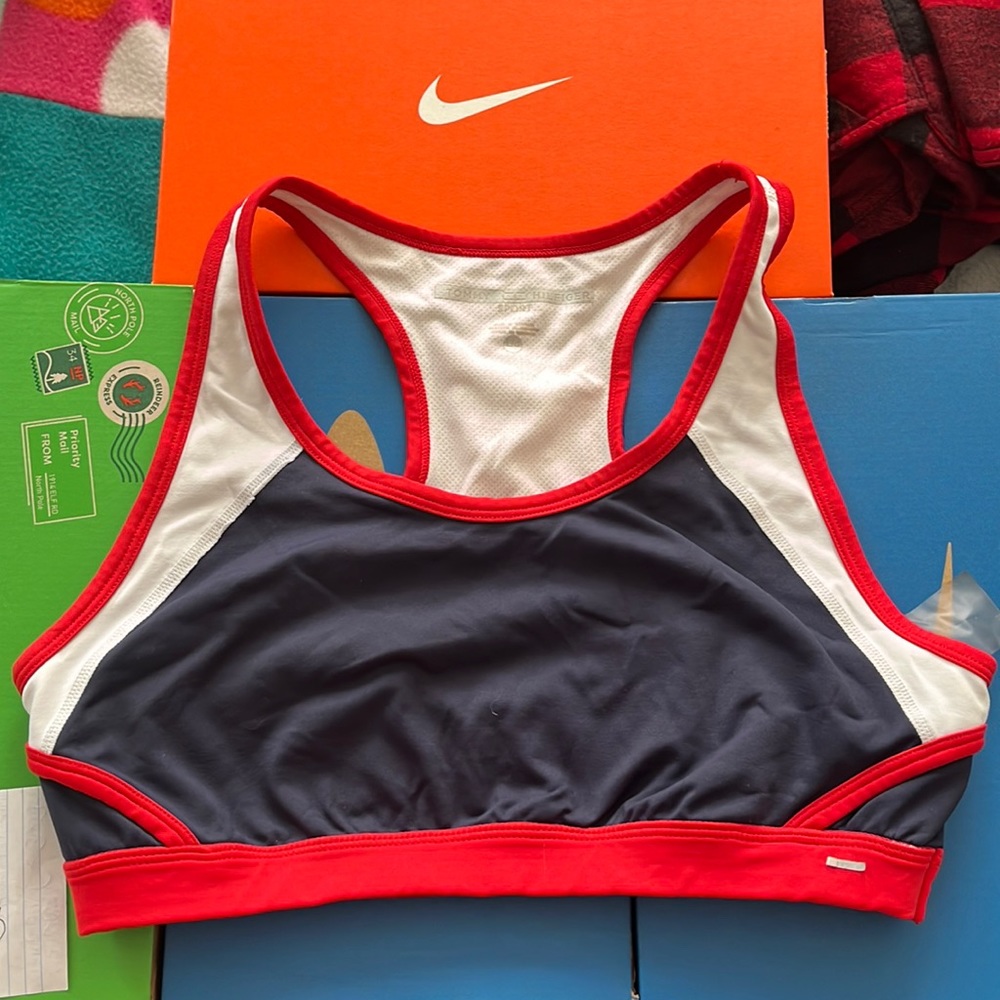 Like New— Tommy Hilfiger Sports Bra